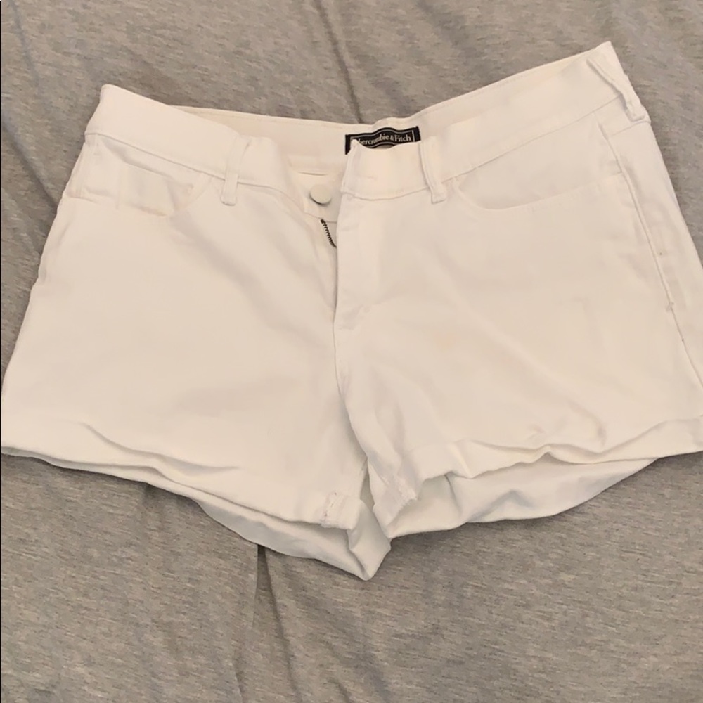 Abercrombie & Fitch Jeans Shorts size 28 or 6